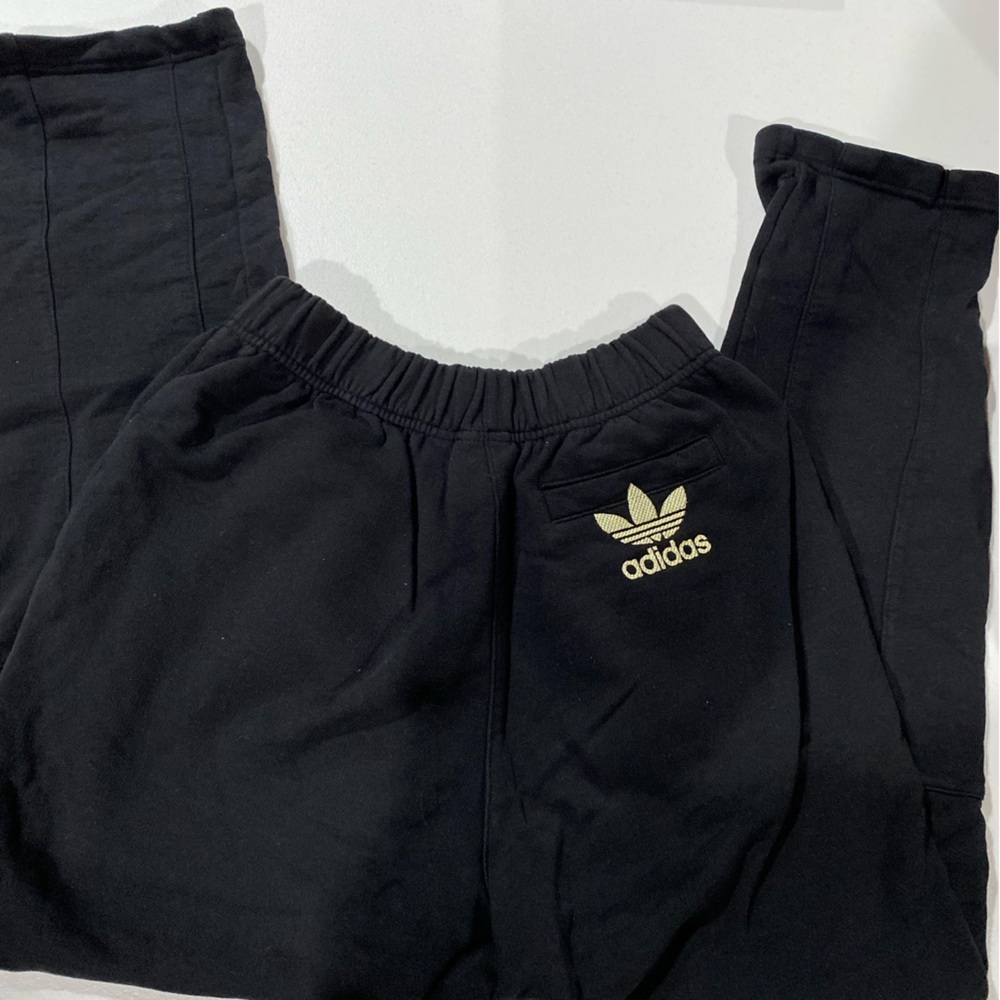 Adidas sweatpants xsmall